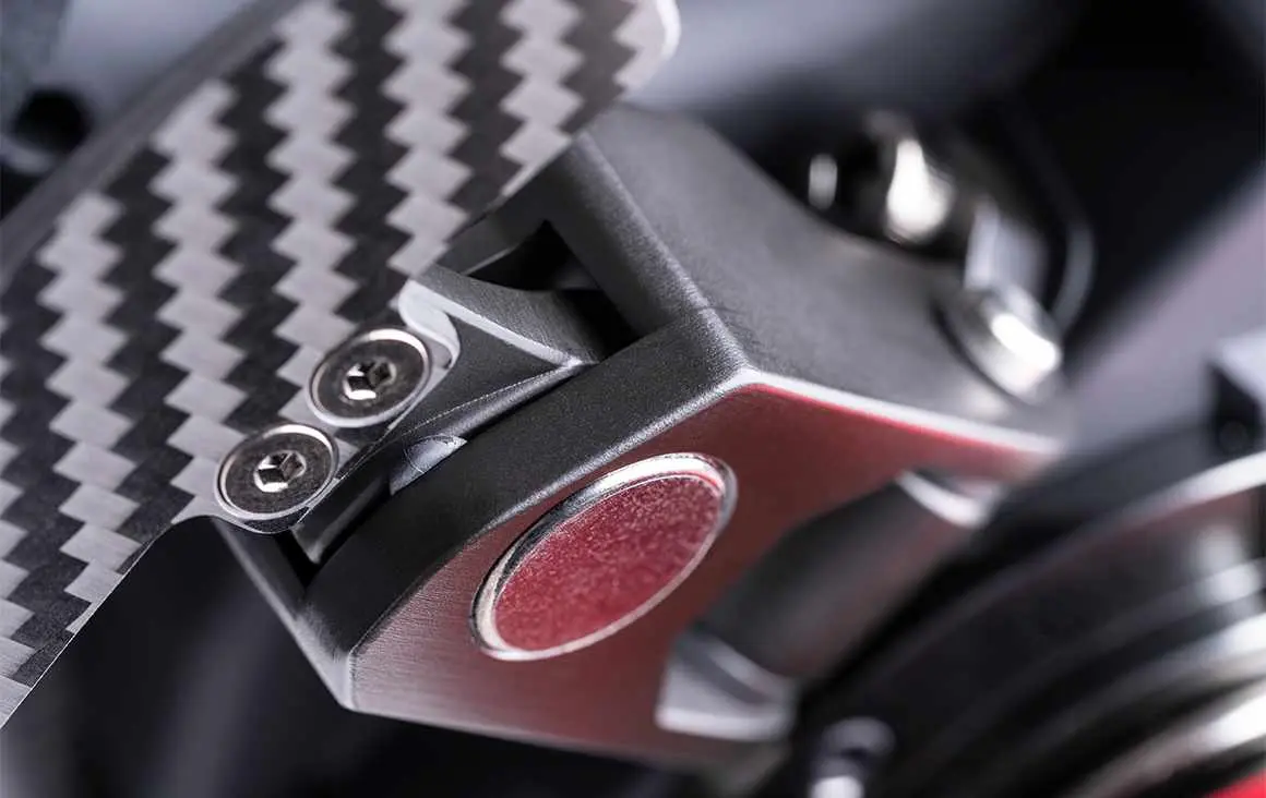 Fanatec ClubSport Moduł Magnetycznych Łopatek Zbliżenie na karbon łopatek